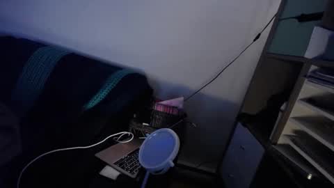 badgirluget online show from March 8, 9:28 am