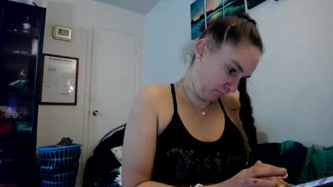 badgirluget online show from December 22, 9:09 pm