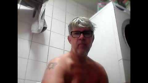 baggelina75 online show from December 31, 8:59 am