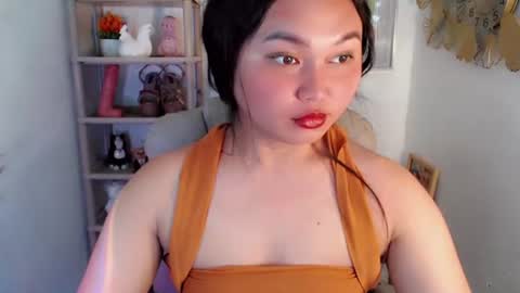 april online show from July 7, 8:07 am