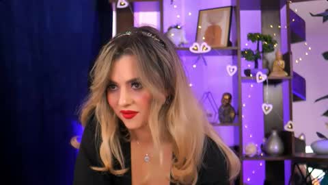 Snapshot of bailey_evans chatting on October 5, 6:44 am Bailey online show from October 5, 6:44 am