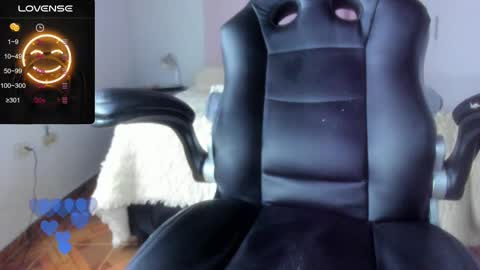 Snapshot of baileyadamss chatting on February 17, 11:22 pm IM BAILEY online show from February 17, 11:22 pm