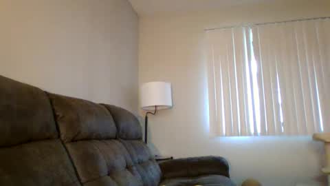baileymadz online show from April 4, 6:15 pm
