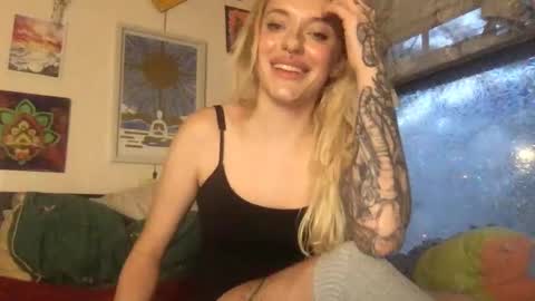 Bambi online show from December 10, 9:33 pm