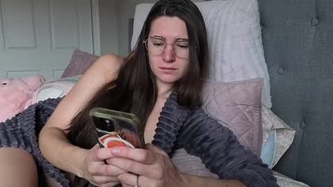 bambifarrina online show from March 3, 6:48 pm