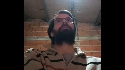 Ezequiel online show from August 3, 2:13 am