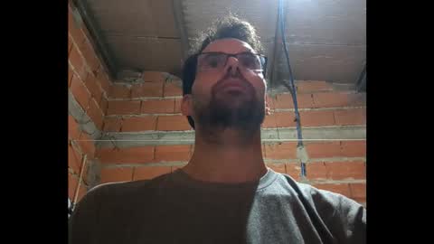 Ezequiel online show from March 11, 2:03 am