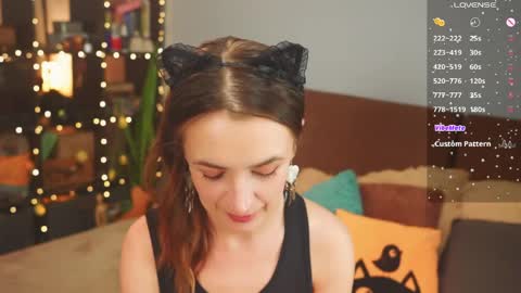 Ellen and  online show from April 9, 9:04 am