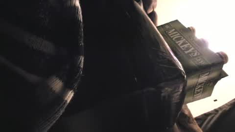 bandehavingfun69 online show from June 12, 9:08 am