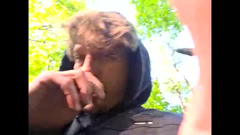 bando616457 online show from May 7, 11:28 am