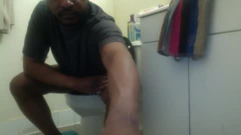 bangs927064 online show from April 14, 3:15 pm