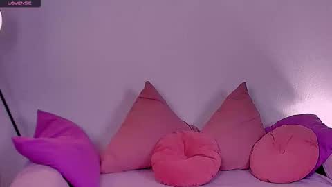 Barbie Kim online show from November 28, 2:02 pm