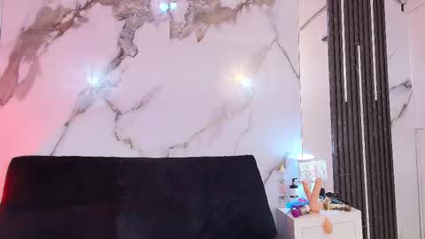 BARBARA FERRER online show from February 18, 11:54 am