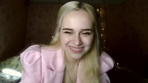 barbie___girl online show from December 21, 6:25 pm