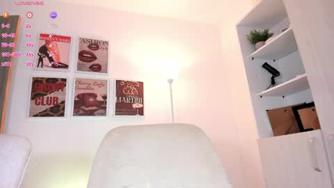  independet model online show from May 3, 3:45 am