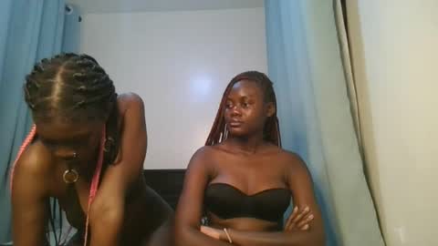 queen online show from December 2, 11:03 pm