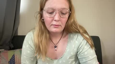 barbiegirl966 online show from February 22, 9:45 am