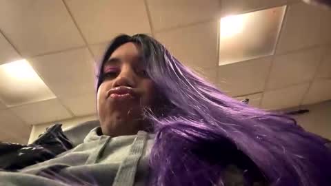 Tsbaby301 online show from November 2, 2:33 am