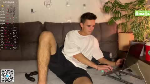 Fansly  Barney  and Kevin T  online show from September 20, 8:12 pm