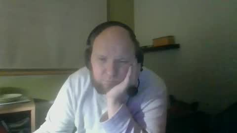Snapshot of bart_poland chatting on February 21, 2:17 am bart_poland online show from February 21, 2:17 am