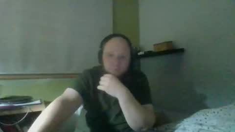 Snapshot of bart_poland chatting on October 2, 9:24 pm bart_poland online show from October 2, 9:24 pm