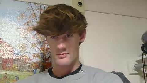 basicallyjustmee online show from December 4, 9:47 pm