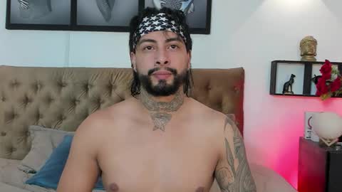 bastian_jones1 online show from December 16, 6:09 am