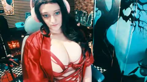 Snapshot of batstarial chatting on October 1, 8:24 am Audrey online show from October 1, 8:24 am