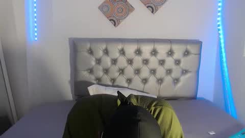 Andrew  online show from December 17, 12:17 am