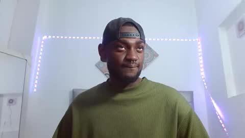 Andrew  online show from November 10, 7:05 pm