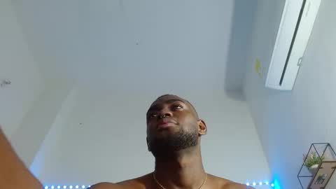 Snapshot of bbc_stallionn chatting on October 10, 4:40 am Andrew  online show from October 10, 4:40 am