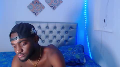 Andrew  online show from November 14, 7:49 pm