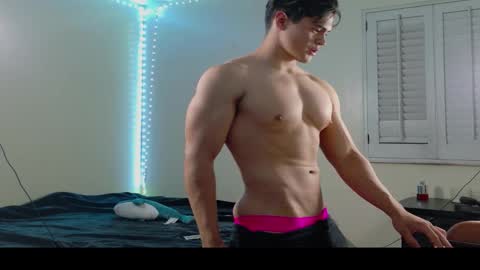 unknown online show from October 10, 4:40 am