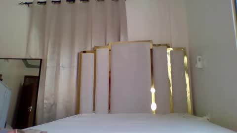 cherrie online show from December 5, 9:33 am