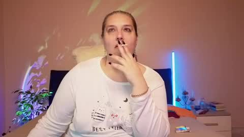 Love online show from April 17, 1:19 am