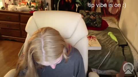 bbyalice18 online show from July 25, 6:11 am