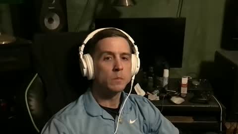 bchillin28 online show from March 3, 6:53 am