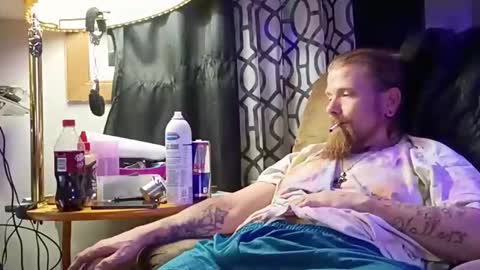 ozzie online show from March 29, 8:05 am