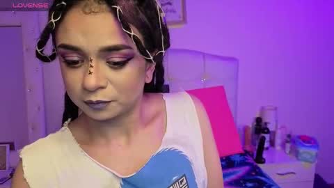 Ela online show from January 8, 7:25 am