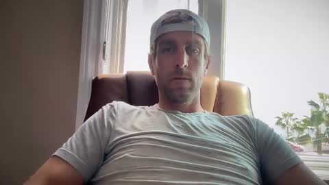 beach_bum_69 online show from March 8, 9:51 pm