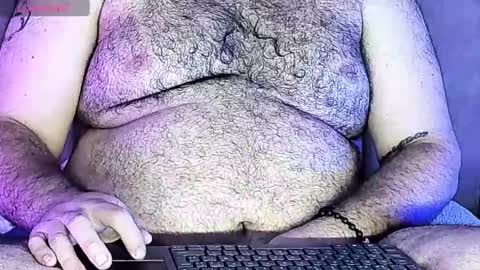 bigbearr online show from May 3, 4:18 am