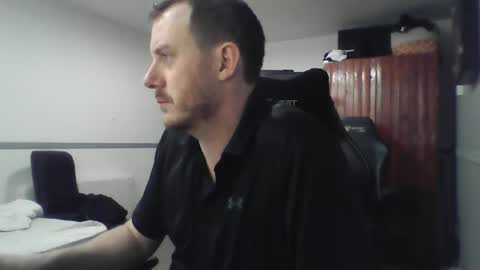 beastyboyxx online show from April 11, 7:45 am