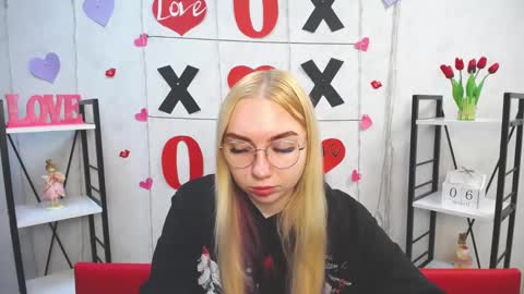 BeatriceFlyy online show from March 6, 11:03 am