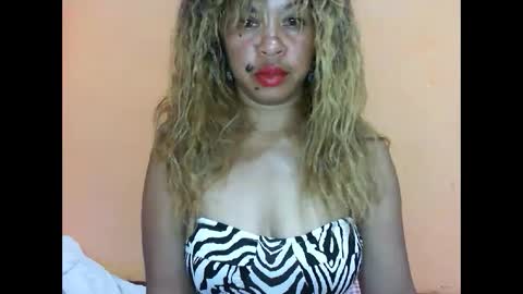 Snapshot of beaute_choco chatting on January 12, 3:25 pm Eva online show from January 12, 3:25 pm