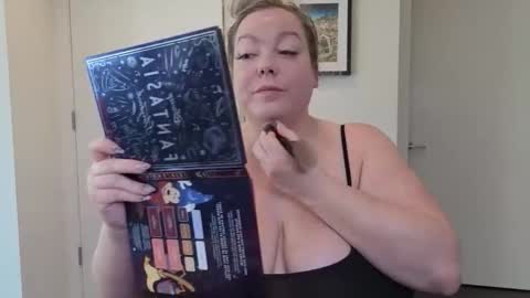 beauty4agent online show from October 18, 12:04 am