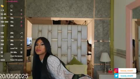 beauty_nina online show from May 20, 1:39 pm