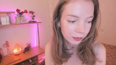 Snapshot of beautyeliise chatting on October 3, 2:03 pm Eliise online show from October 3, 2:03 pm