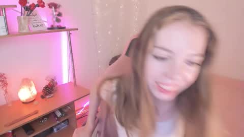 Snapshot of beautyeliise chatting on September 29, 8:57 am Eliise online show from September 29, 8:57 am