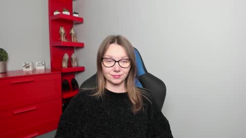 Zoe online show from September 17, 5:33 am