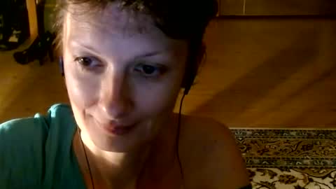 Raluca online show from June 11, 8:40 pm